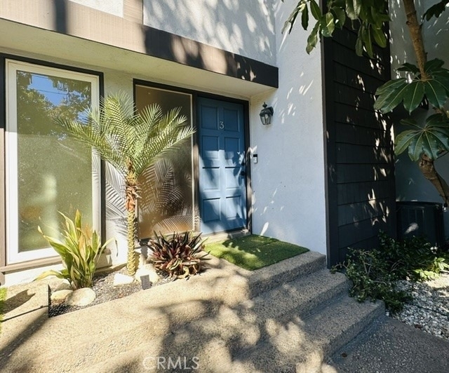 320 Pasadena - Photo 1
