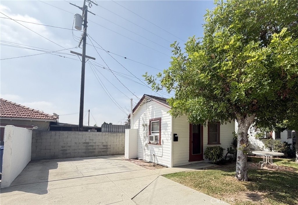 3817 Ivar Avenue - Photo 2