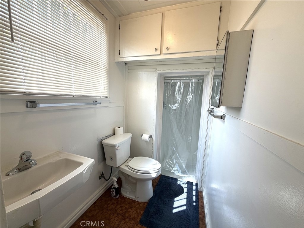 3817 Ivar Avenue - Photo 6