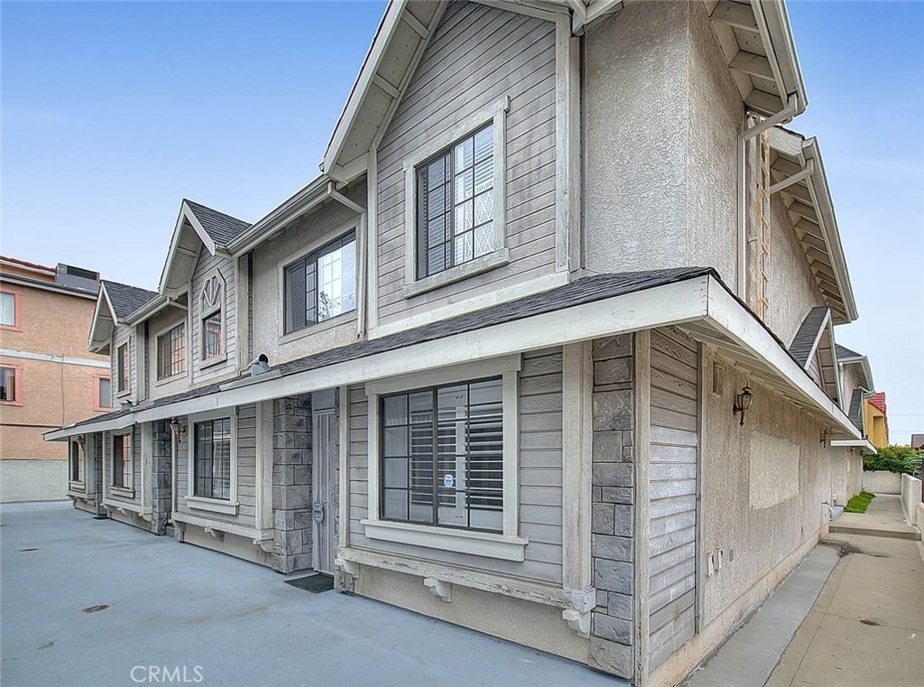 114 N Atlantic Boulevard - Photo 4