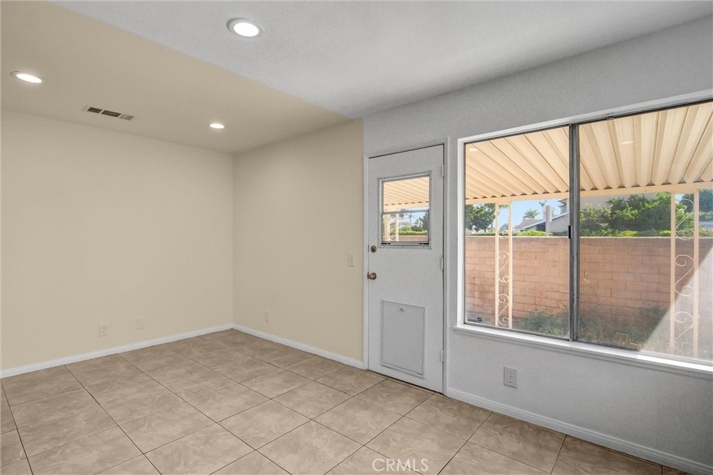 13645 Tucker Avenue - Photo 9