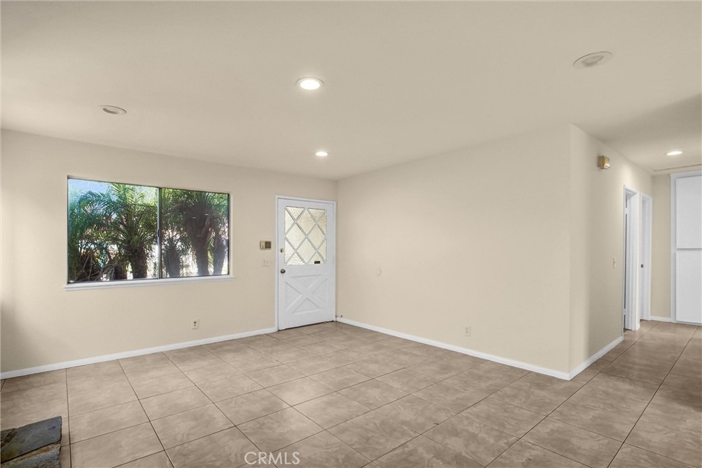 13645 Tucker Avenue - Photo 4