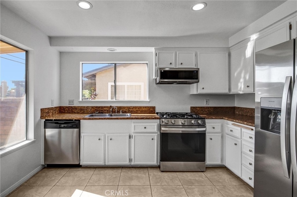 13645 Tucker Avenue - Photo 10