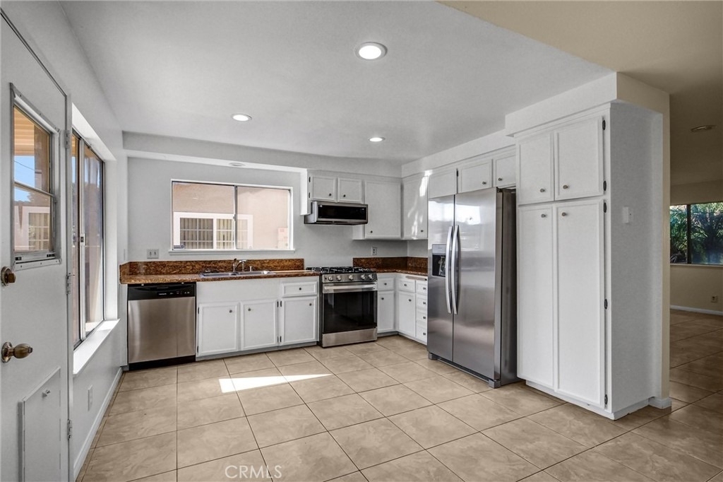 13645 Tucker Avenue - Photo 8