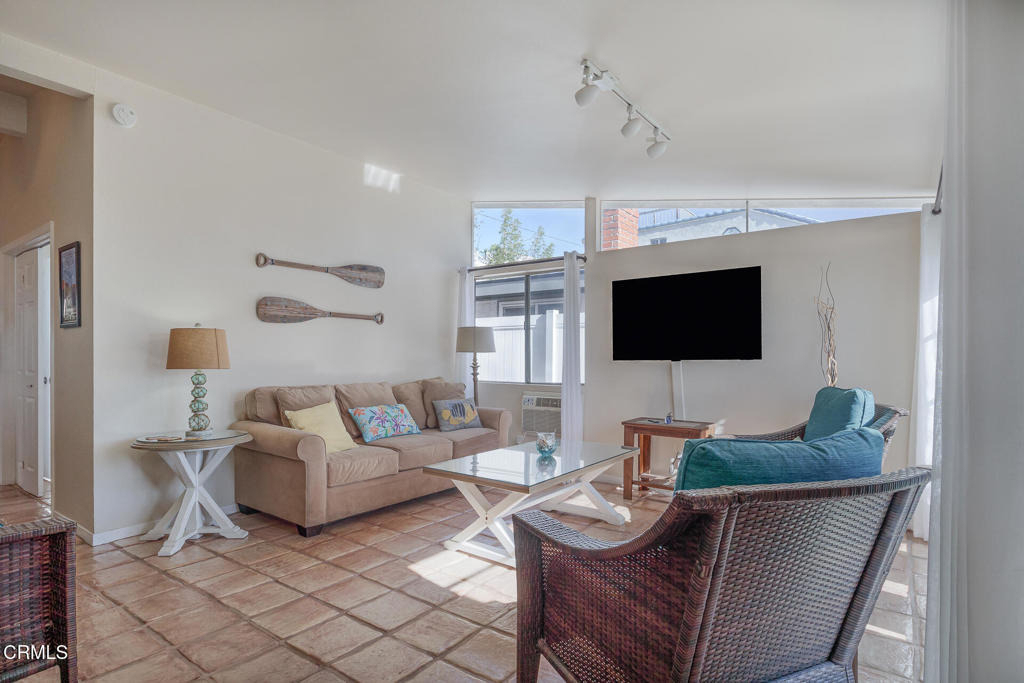 207 Rossmore Drive - Photo 1
