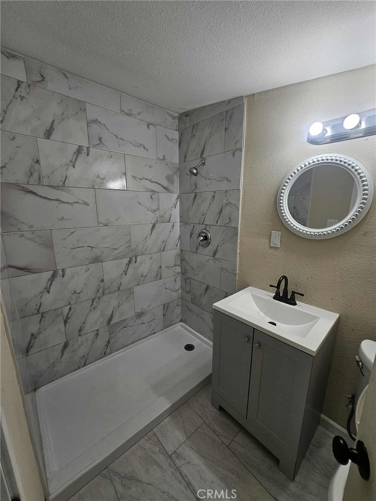 814 E E Street - Photo 11