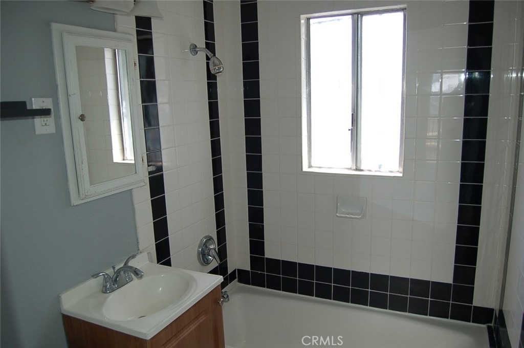 422 W Palm Street - Photo 8