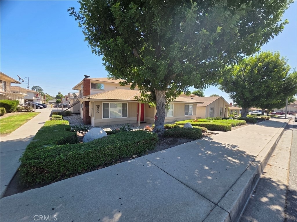 7433 Napa Court - Photo 0