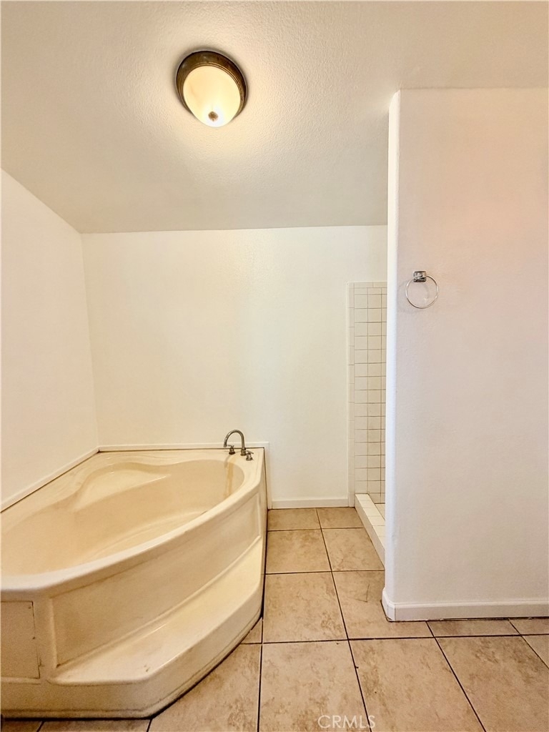 3067 Carl - Photo 17