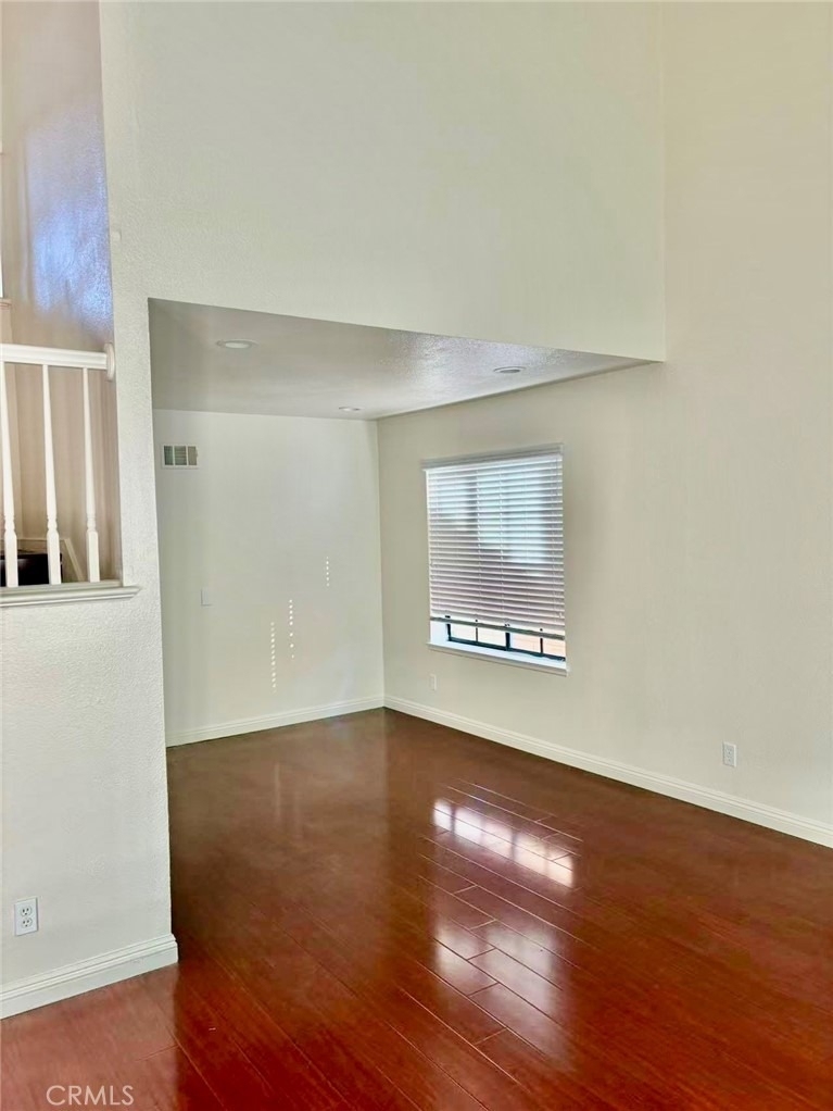 10974 Glenoaks  Dr. - Photo 7