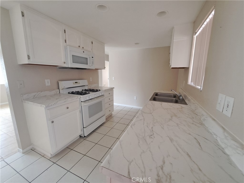 12222 Kiowa Road - Photo 4