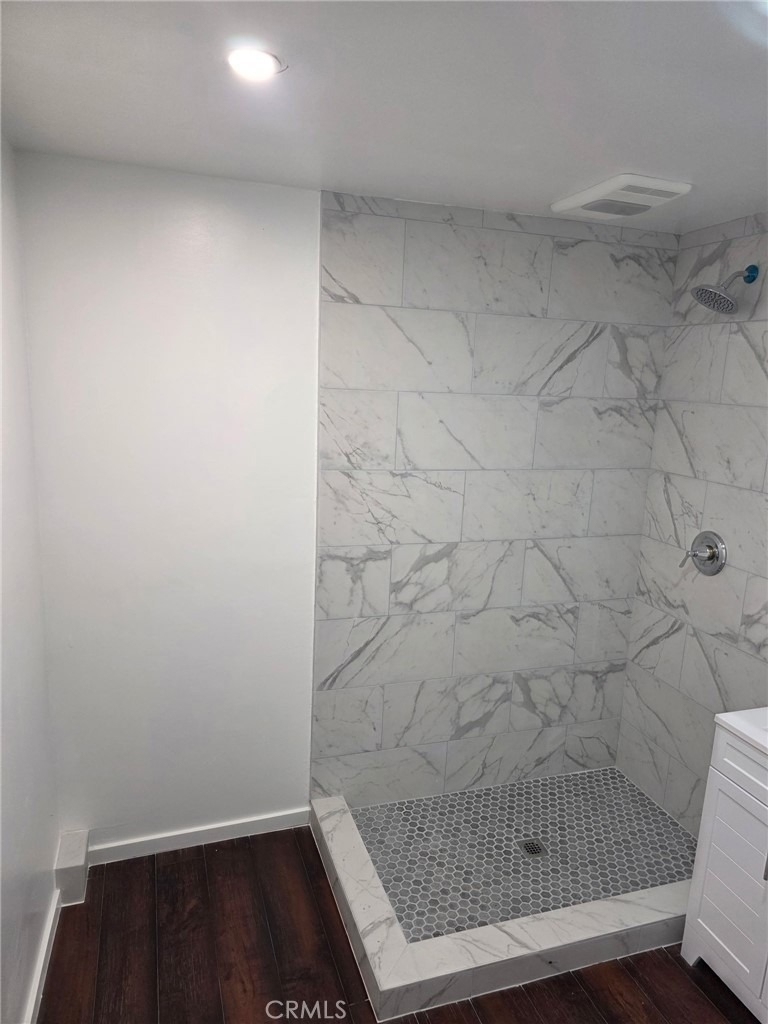 979 Venus Way - Photo 2