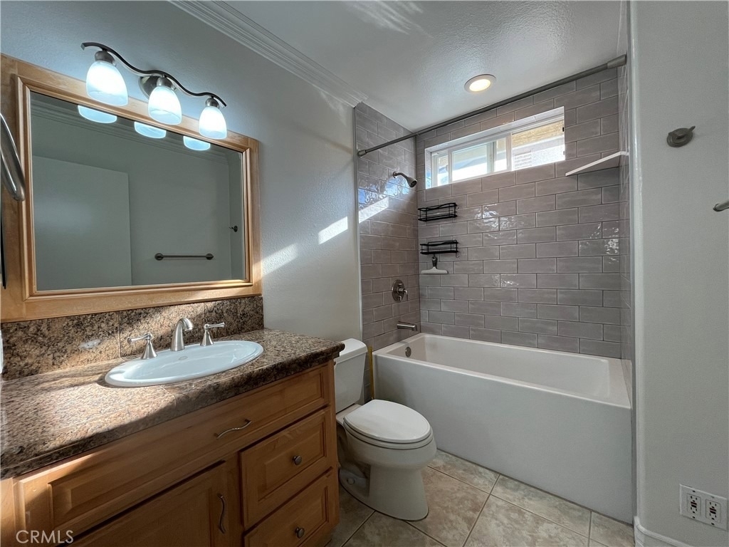 832 Masterson - Photo 18