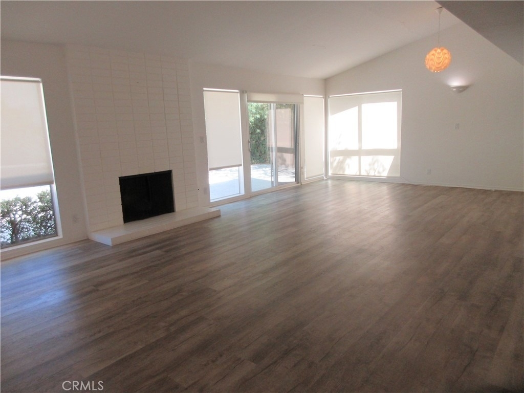 24300 Hatteras Street - Photo 12