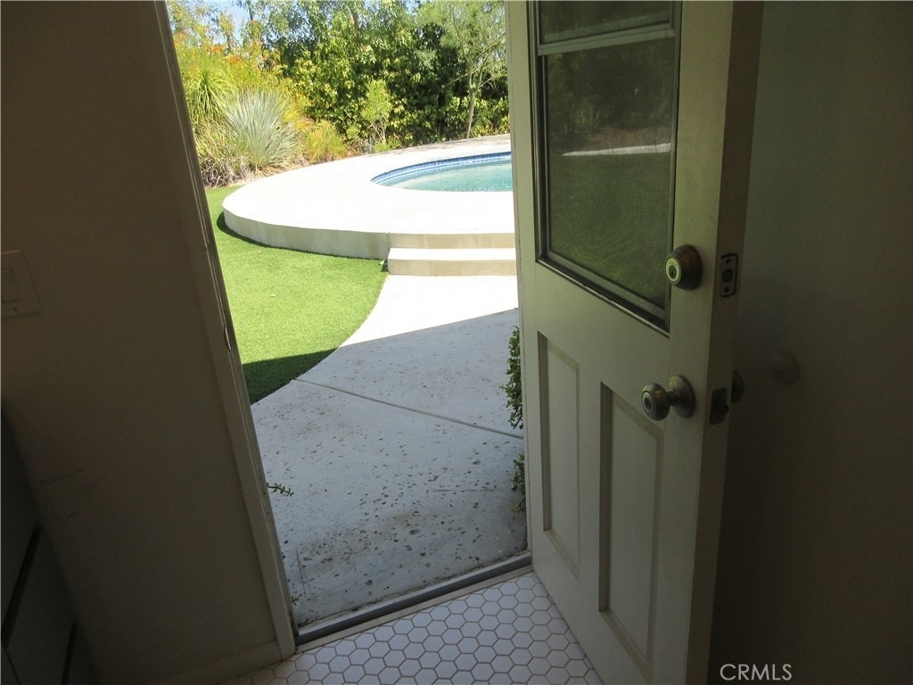 24300 Hatteras Street - Photo 22