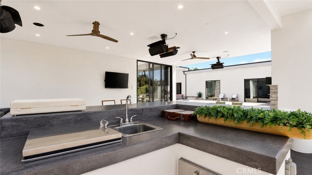 22935 Oxnard - Photo 48