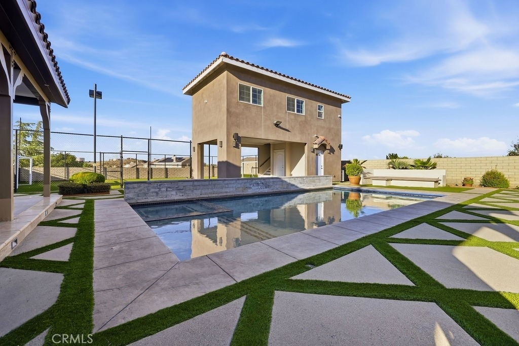 3945 Derby Circle - Photo 38