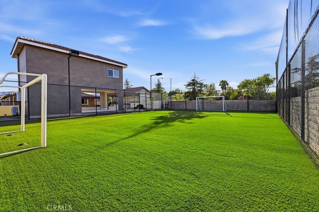 3945 Derby Circle - Photo 36
