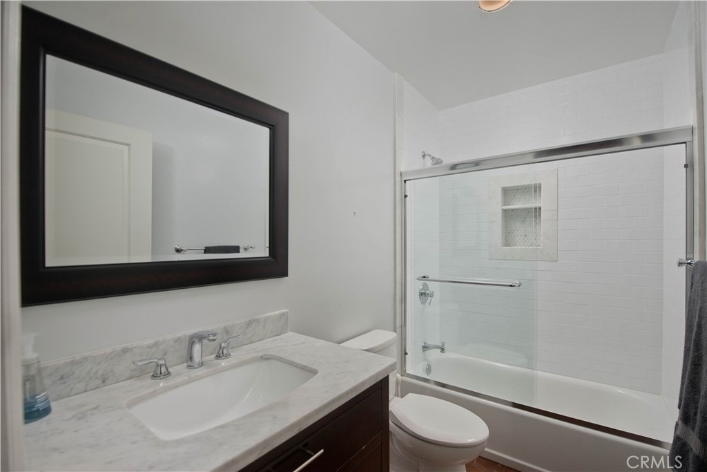 17343 Martha Street - Photo 16