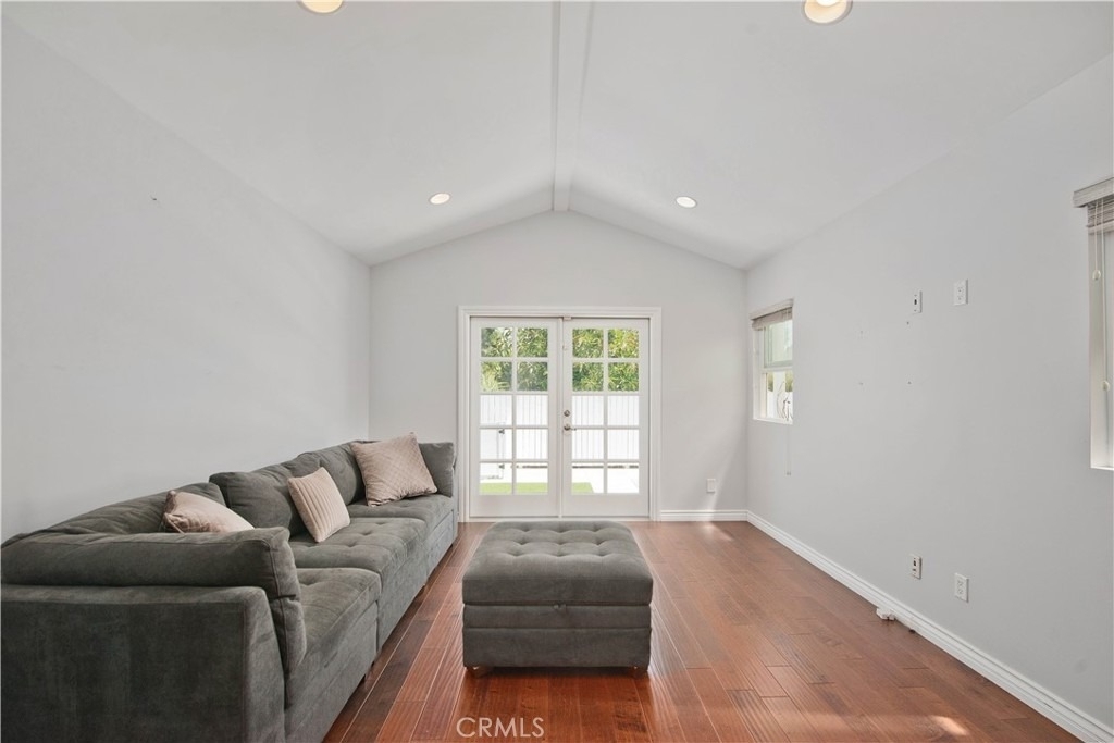 17343 Martha Street - Photo 7