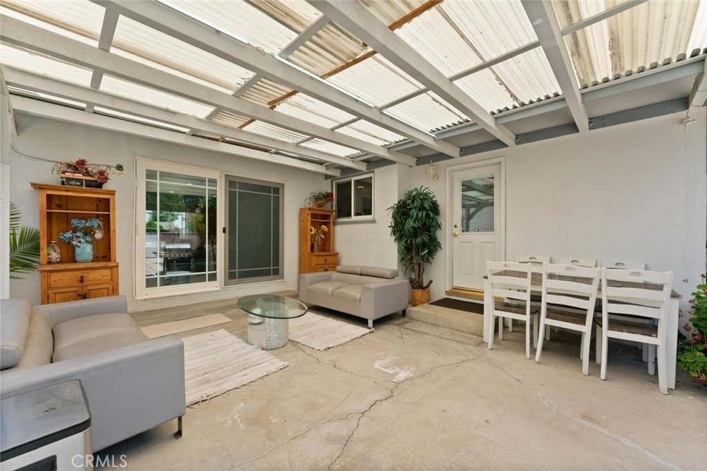 6201 Tampa - Photo 12