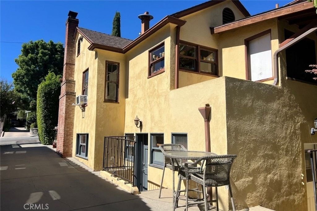 940 Hilldale Ave - Photo 18