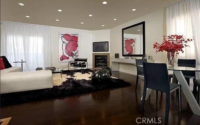 125 S Sweetzer Avenue - Photo 3