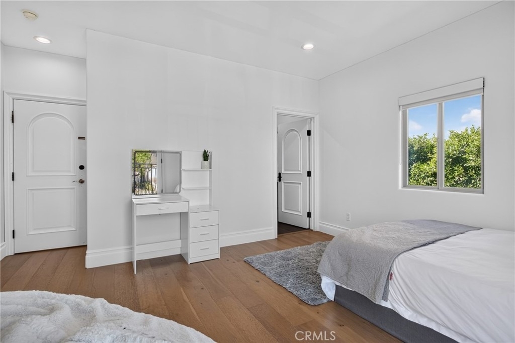 13964 Morrison Street - Photo 32