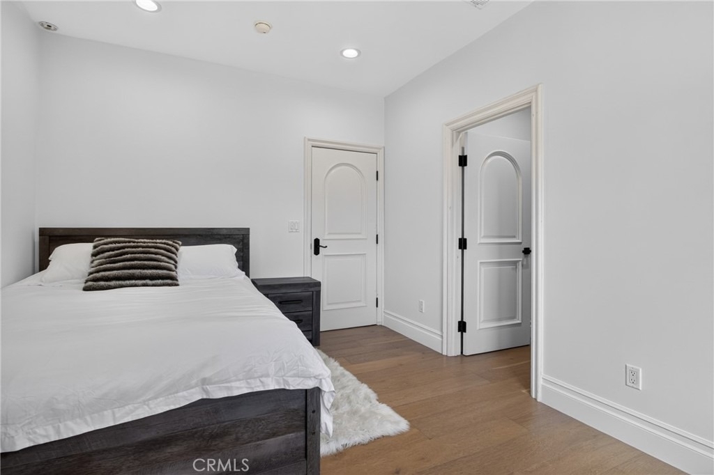 13964 Morrison Street - Photo 45
