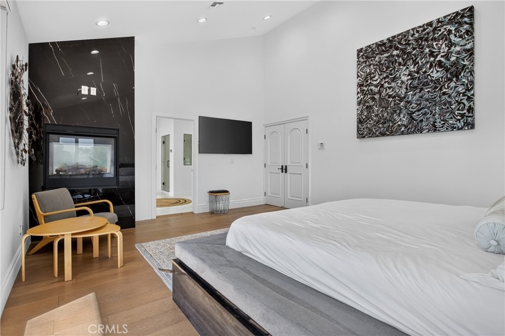 13964 Morrison Street - Photo 48