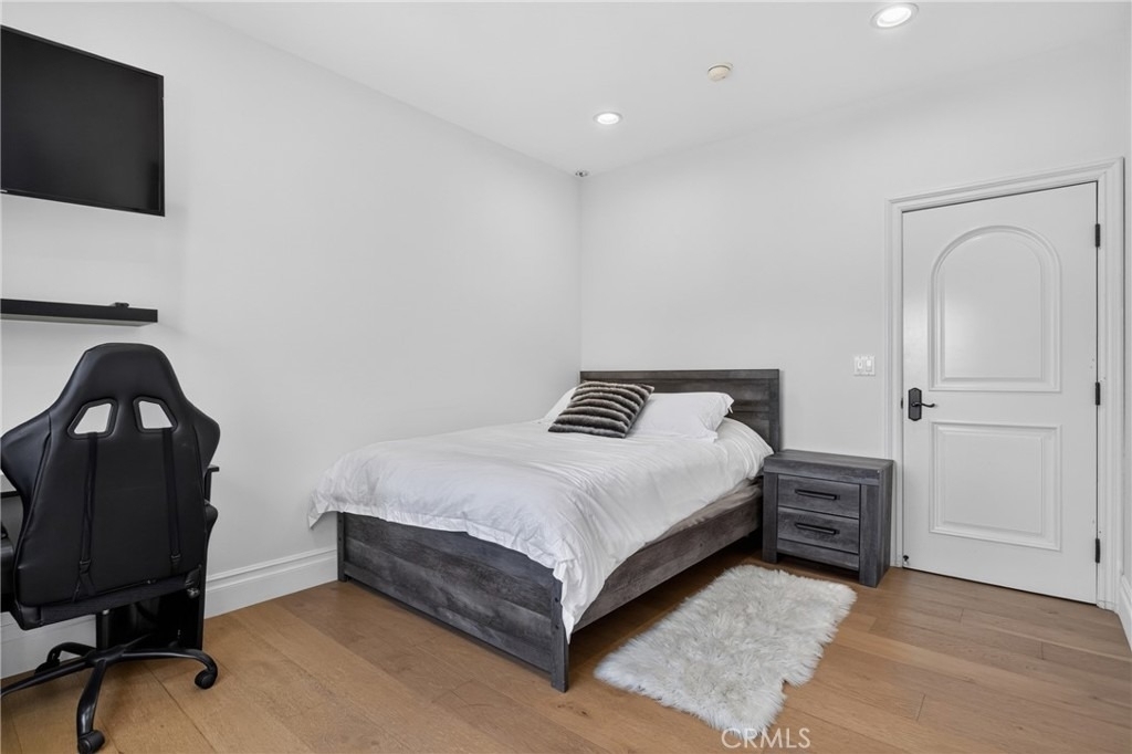 13964 Morrison Street - Photo 44
