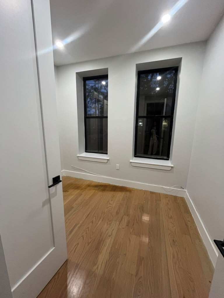 62-15 Catalpa Avenue - Photo 3