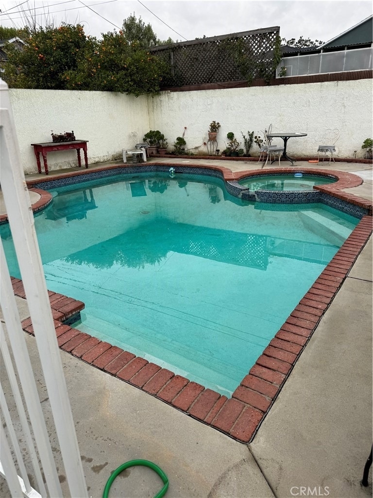 7209 Alverstone - Photo 2