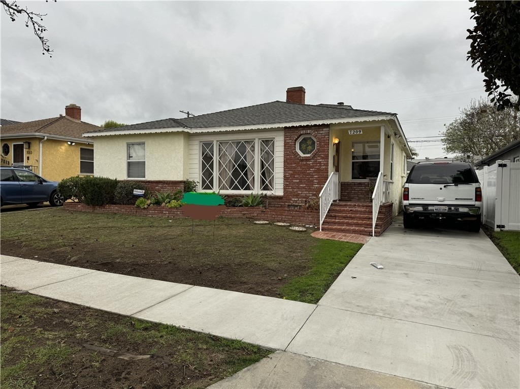 7209 Alverstone - Photo 0