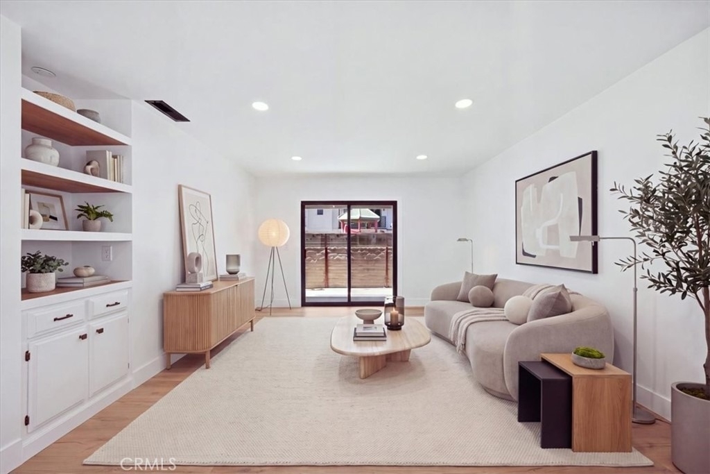 2418 Clark - Photo 27