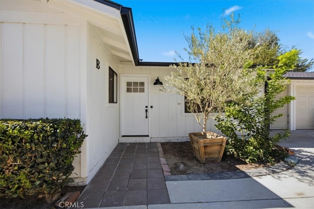 2418 Clark - Photo 33