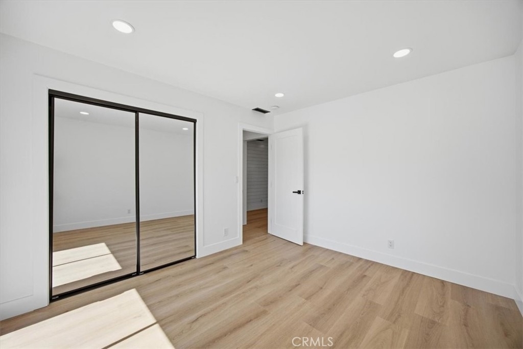 2418 Clark - Photo 8