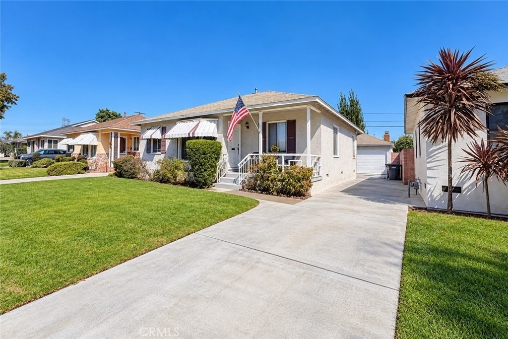 4628 Knoxville Avenue - Photo 0