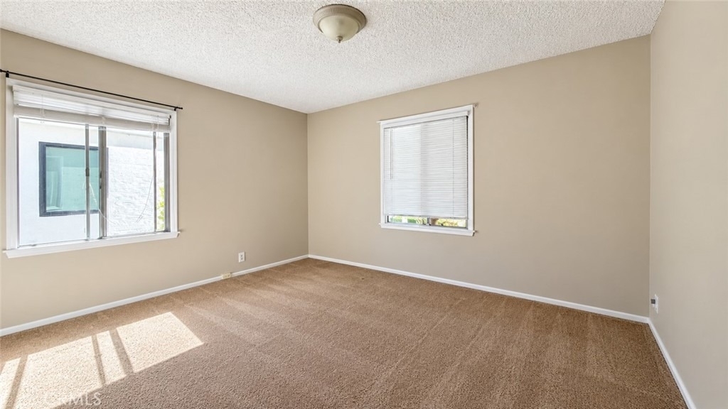 4628 Knoxville Avenue - Photo 15