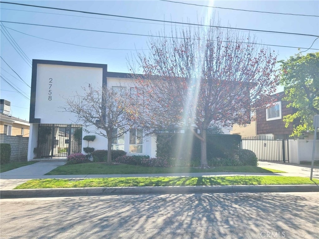 2758 Orange Avenue - Photo 18