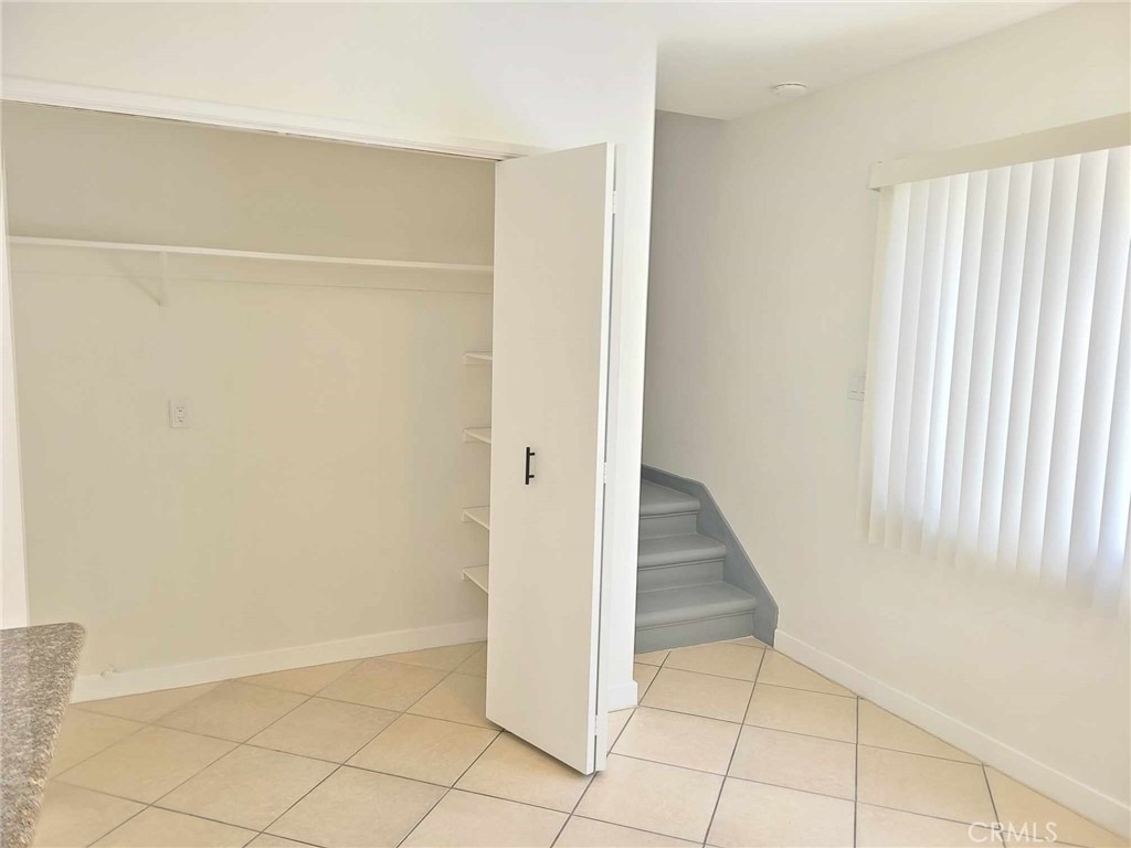 2758 Orange Avenue - Photo 6