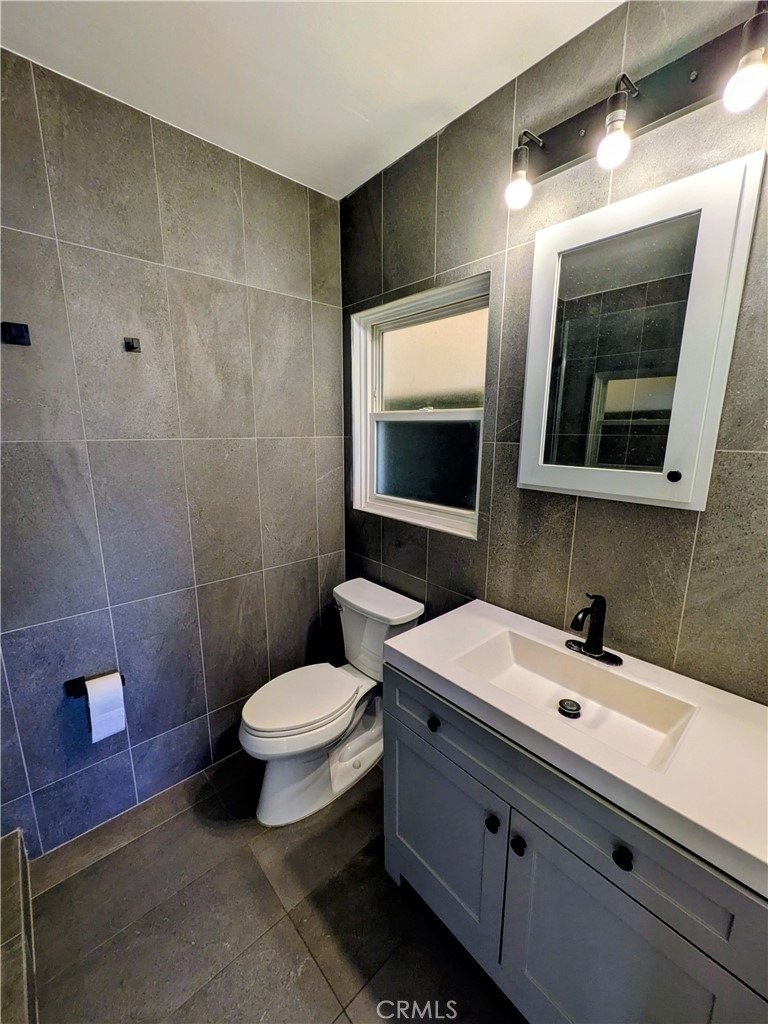 1816 E 1st Street - Photo 10