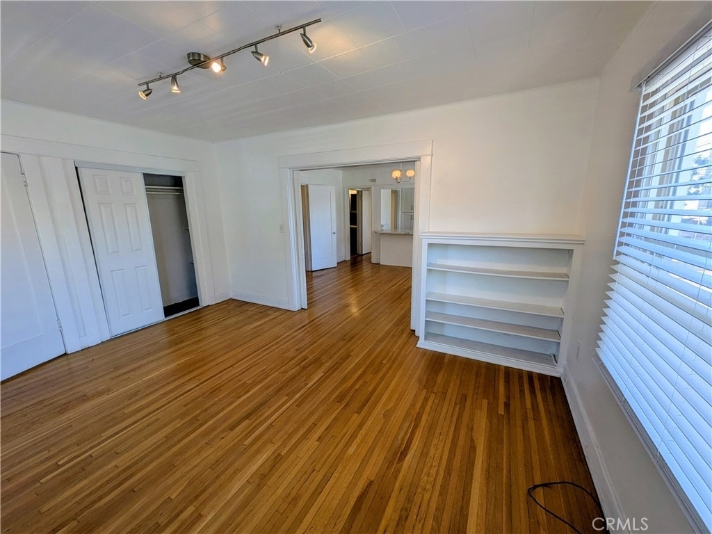 1816 E 1st Street - Photo 4