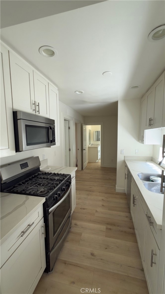 2201 S Towne - Photo 1