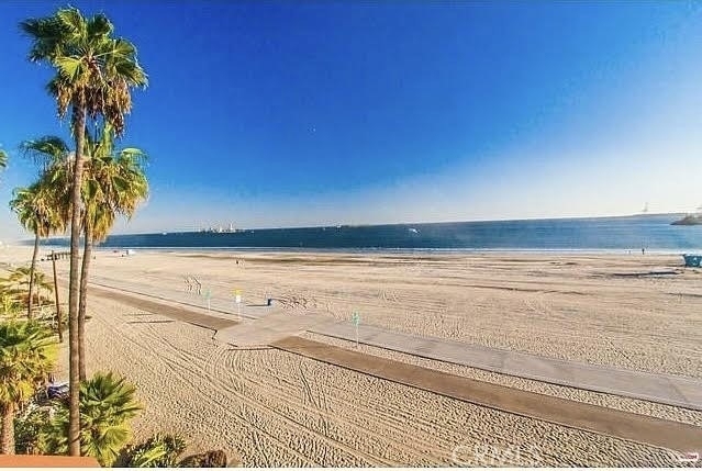 1174 E Ocean - Photo 46
