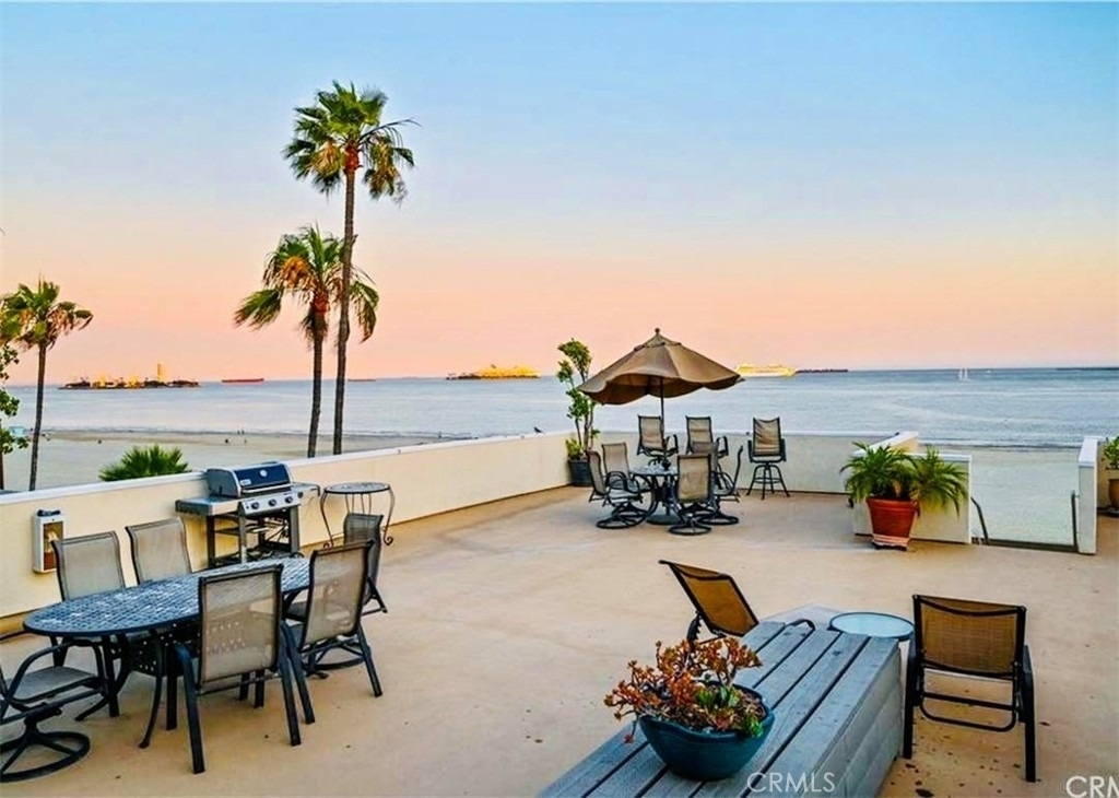 1174 E Ocean - Photo 35