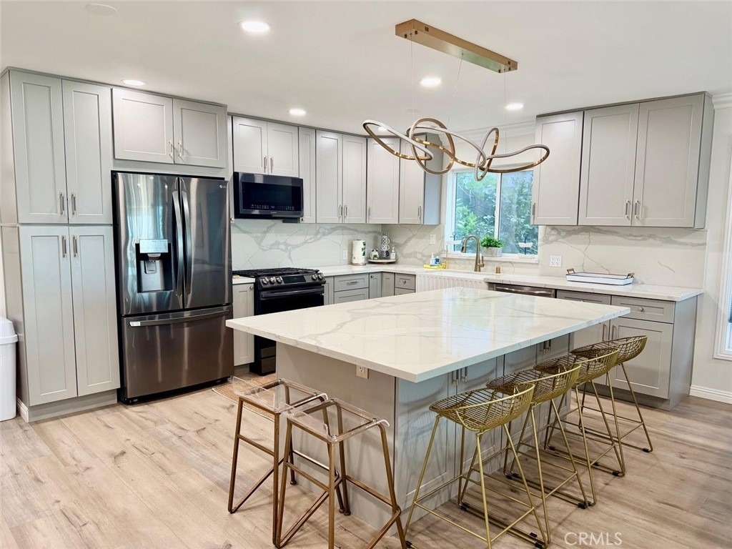 1174 E Ocean - Photo 7