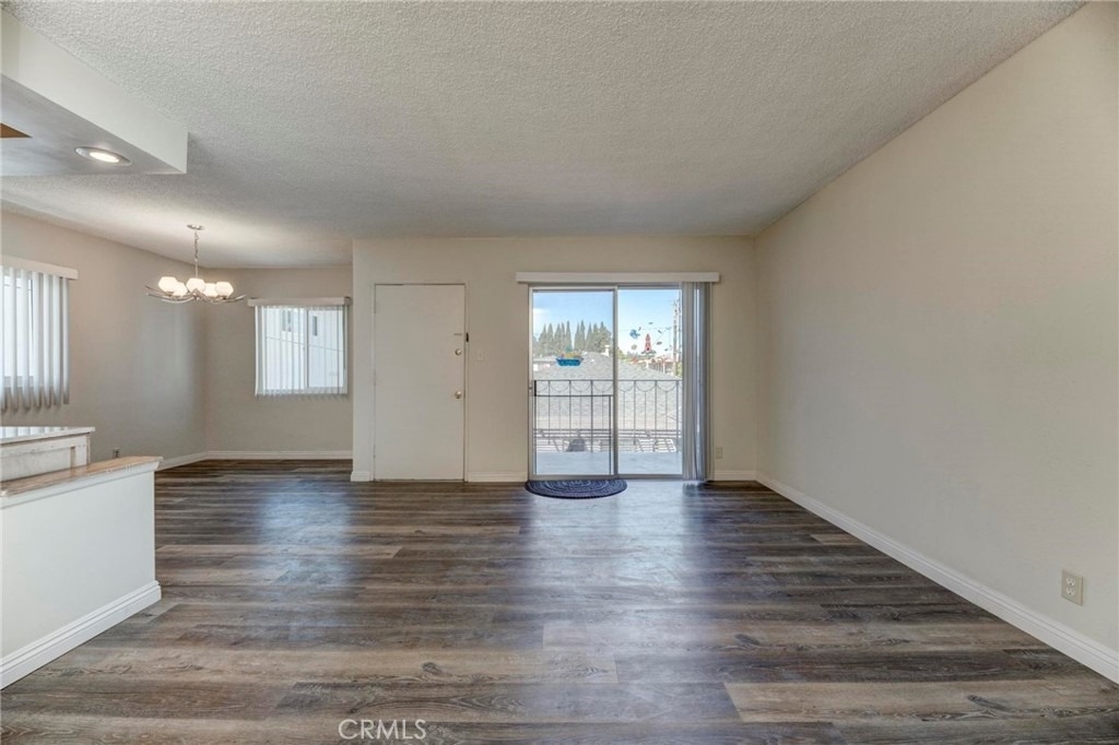 25910 Viana #d Avenue - Photo 3