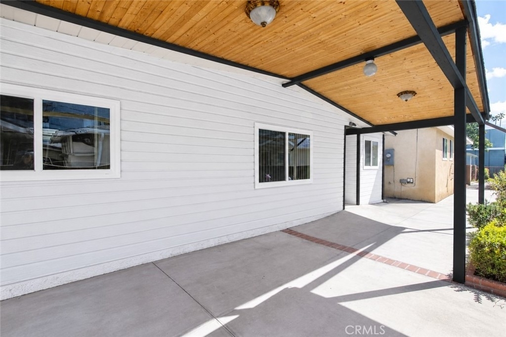1159 Raymond Ave - Photo 1