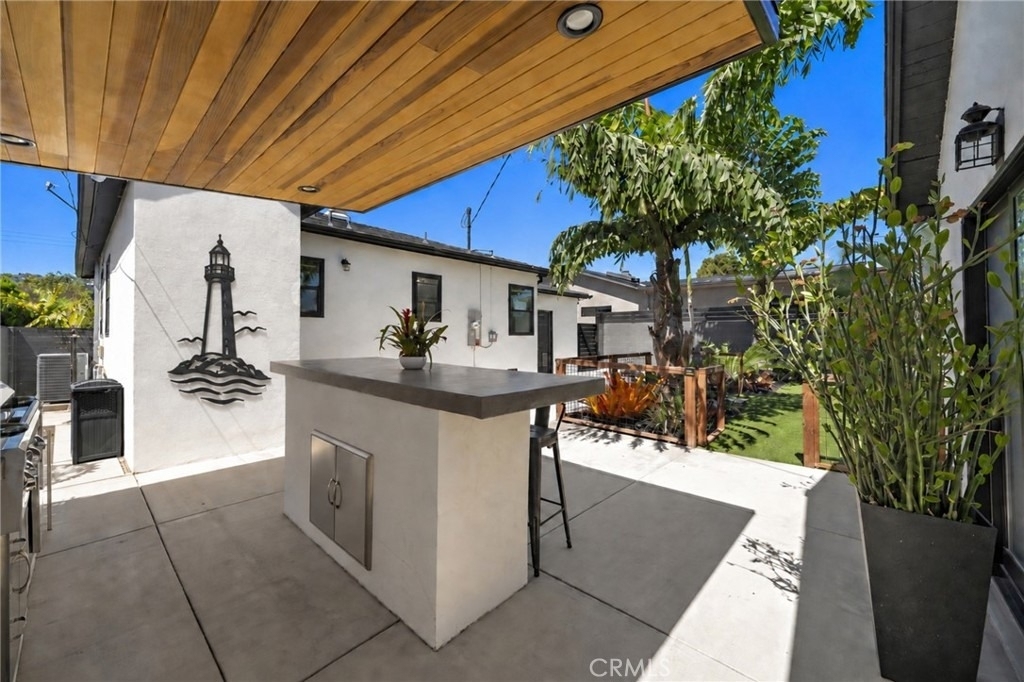 348 S Walker - Photo 24